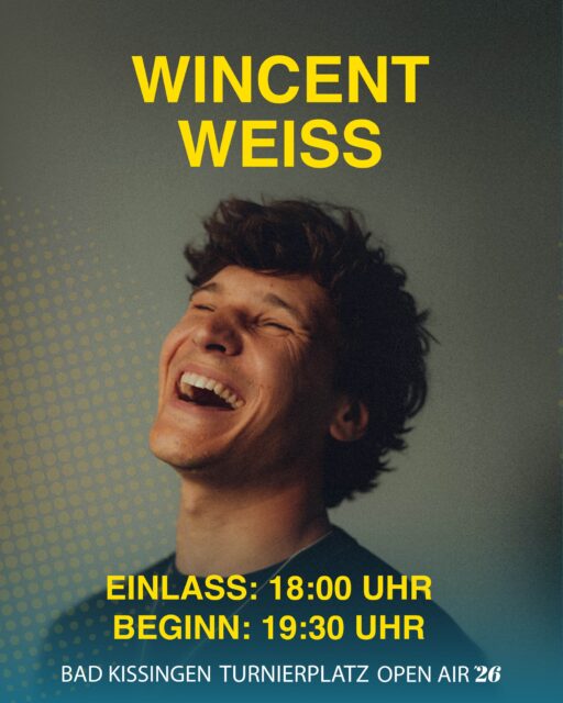 FINALE IN BAD KISSINGEN! 💛

Heute steht der dritte und letzte Abend unseres Bad Kissingen Turnierplatz Open Air 2026 an und zum großen Finale freuen wir uns auf Wincent Weiss! 😍🙌

Das Wetter sieht für den Konzertabend gut aus: bewölkt, angenehme 23 bis 19 °C und bis 22 Uhr voraussichtlich trocken. Erst später am Abend könnte leichter Regen dazukommen. 

Also: Zur Sicherheit den Regenponcho einpacken, Regenschirme bitte zu Hause lassen und dann steht einem großartigen letzten Open-Air-Abend nichts mehr im Weg! 

Einlass: 18:00 Uhr
Beginn: 19:30 Uhr

Noch spontan dabei sein? Restkarten gibt es an der Abendkasse!

Wir sind bereit für ein letztes Mal Turnierplatz mit euch. Bad Kissingen, lasst uns heute noch einmal gemeinsam alles geben! 🎉🎤